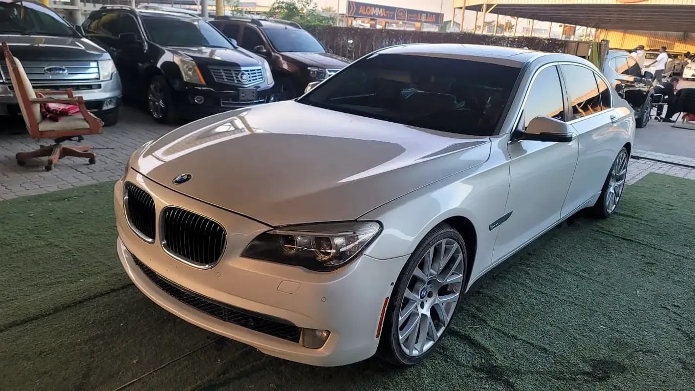 BMW 7 series 750Li Steptronic (449 hp) - 7