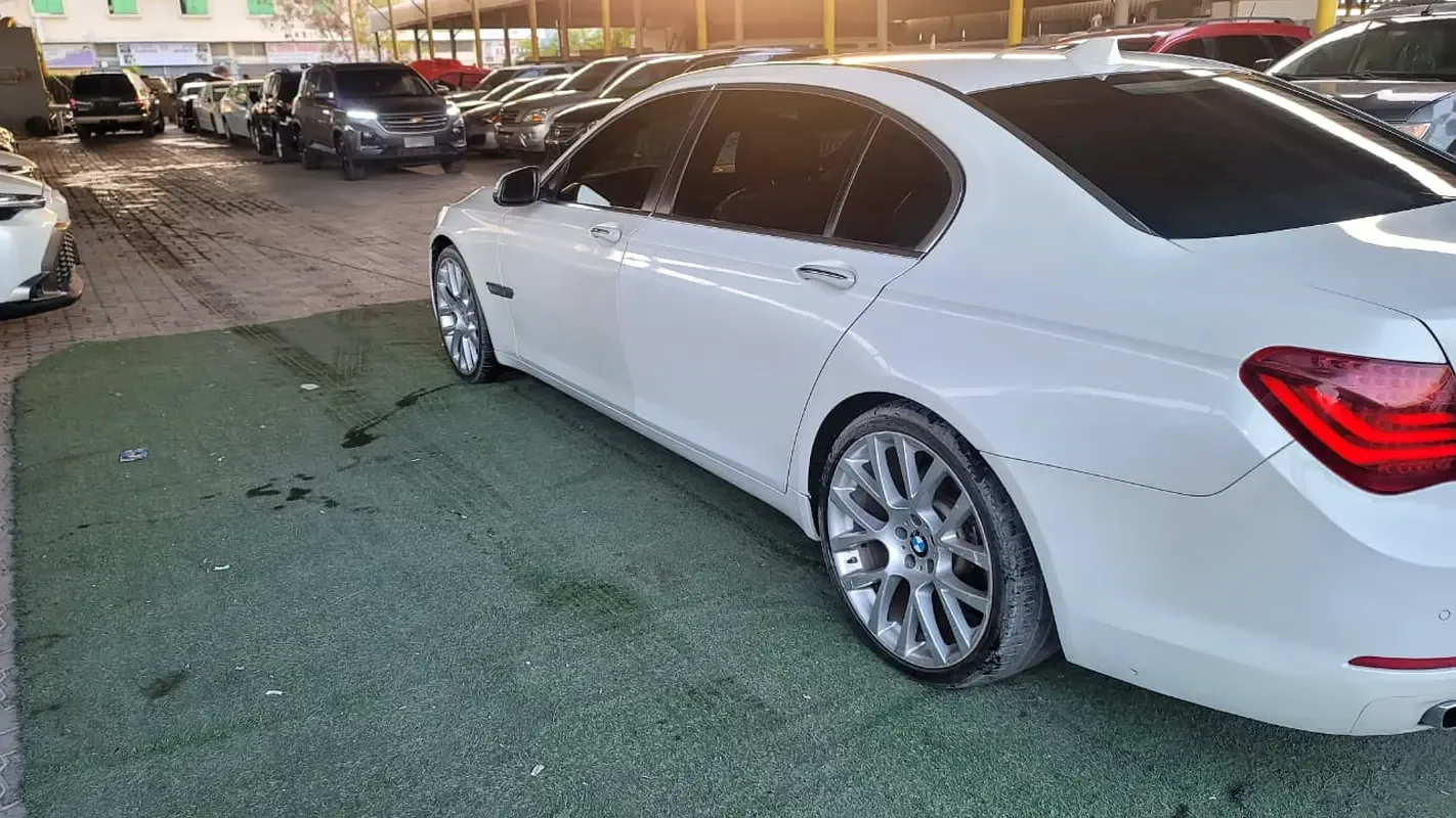 BMW 7 series 750Li Steptronic (449 hp) - 10