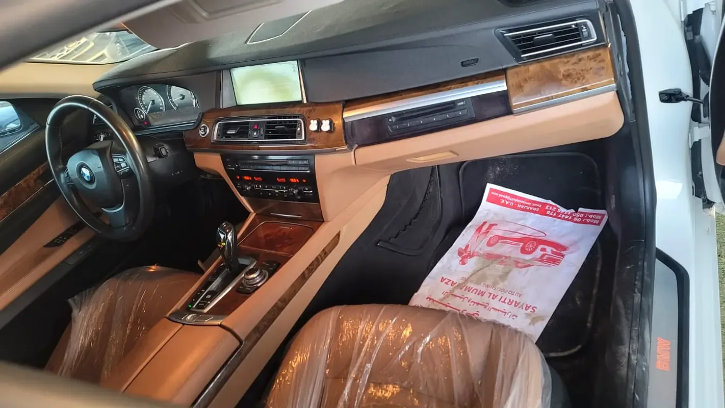 BMW 7 series 750Li Steptronic (449 hp) - 14