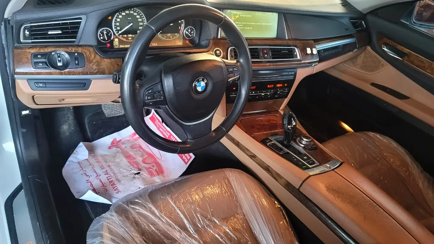 BMW 7 series 750Li Steptronic (449 hp) - 15