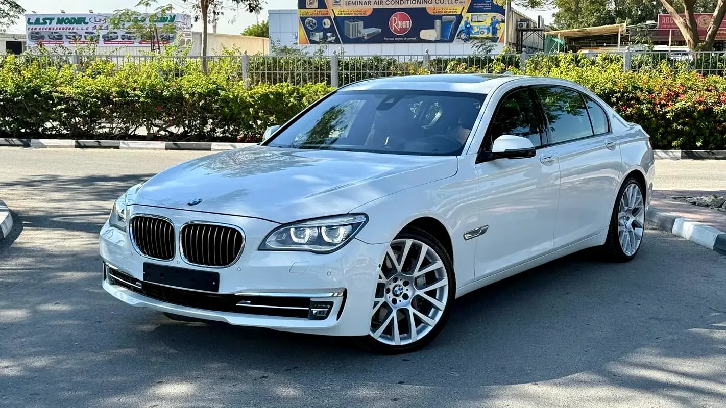 BMW 7 series 750Li Steptronic (449 حصان) - 2