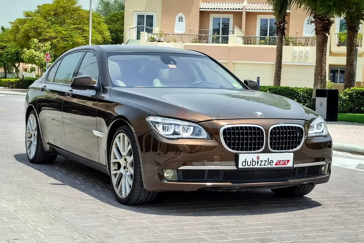 BMW 7 series 750Li Steptronic (449 hp)