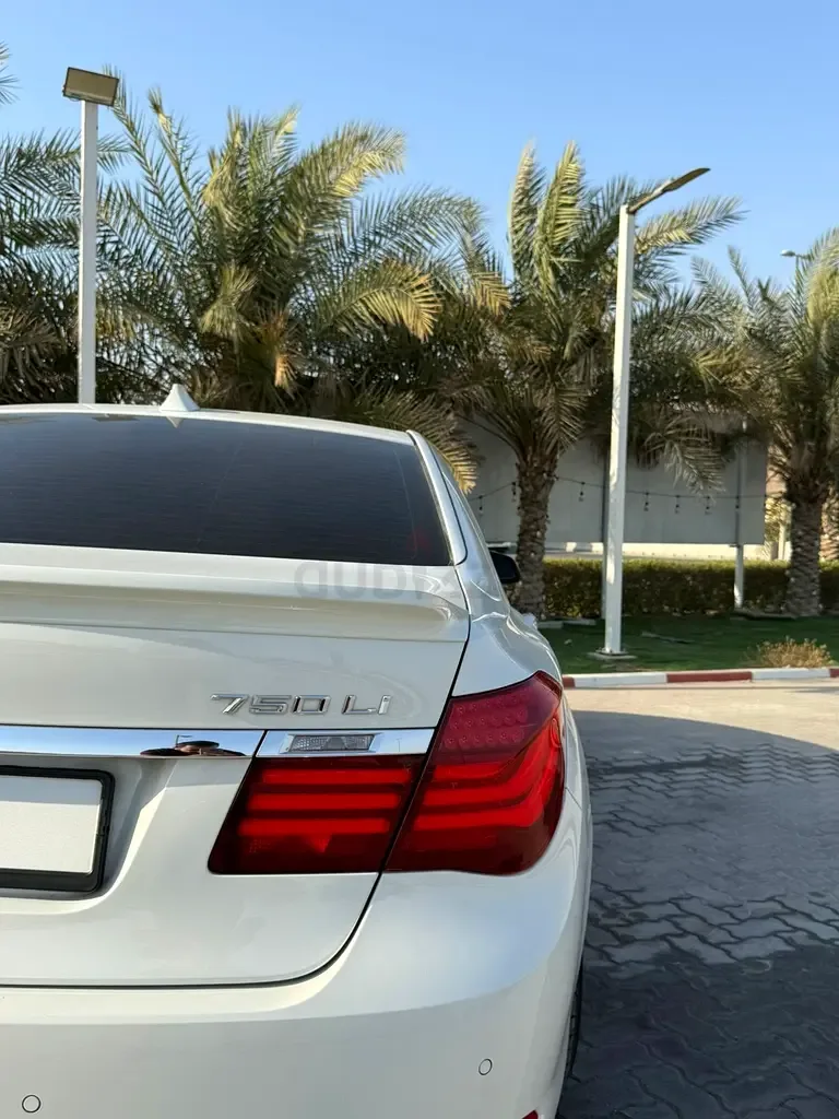BMW 7 series 750Li Steptronic (449 hp) - 5