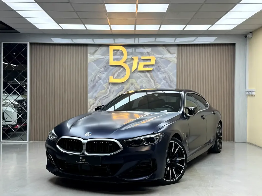 BMW 8 series M850i Steptronic xDrive (530 حصان) - 2