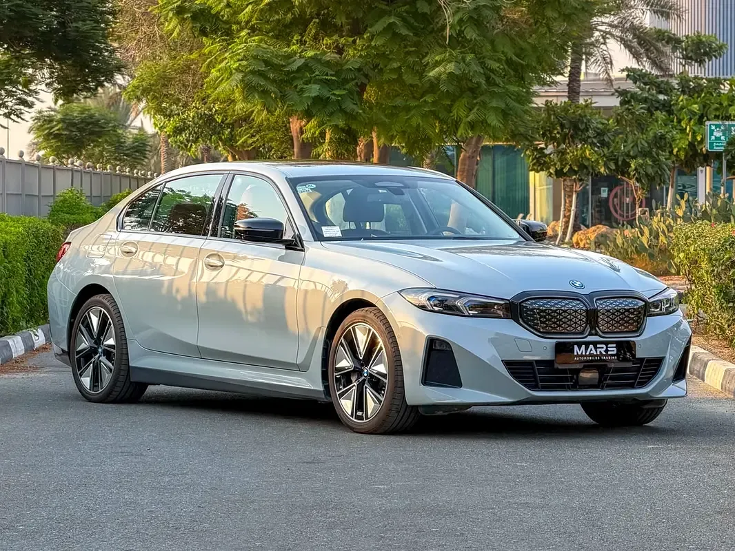 BMW i3 E AT RWD (286 hp)