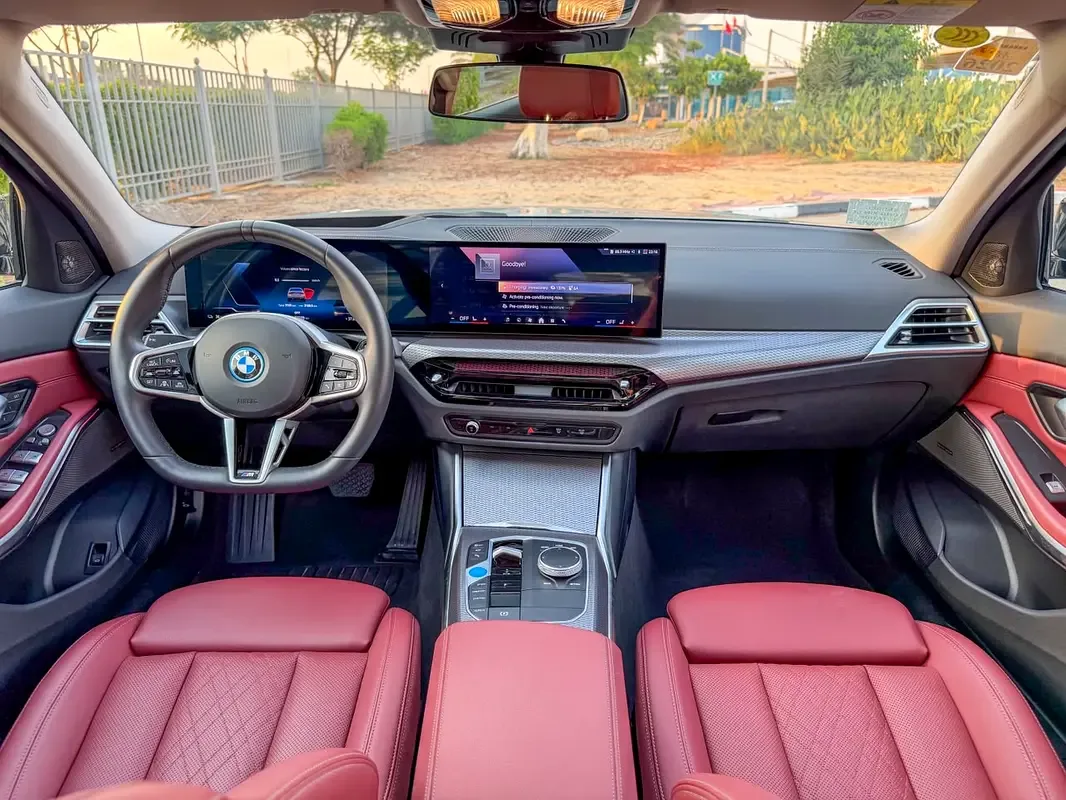 BMW i3 E AT RWD (286 حصان) - 13