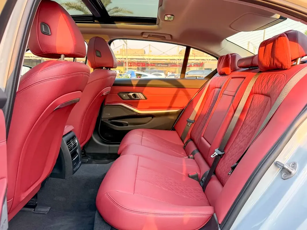 BMW i3 E AT RWD (286 حصان) - 20
