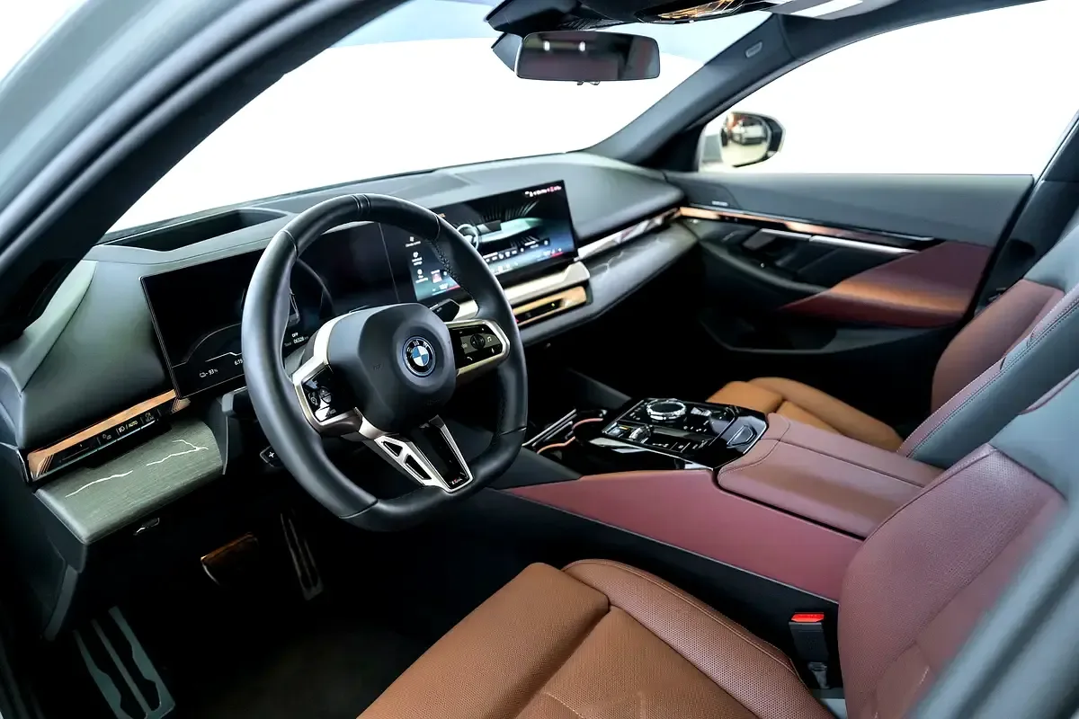 BMW i5 AT (340 hp) - 9