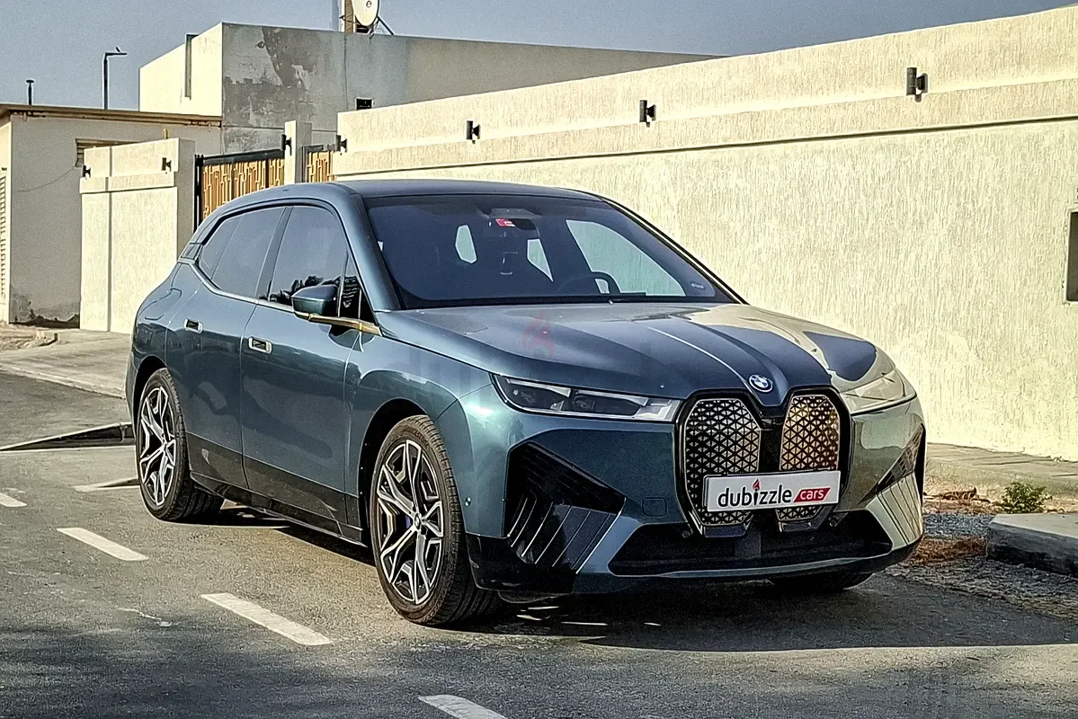 BMW iX AT 4WD (326 hp)