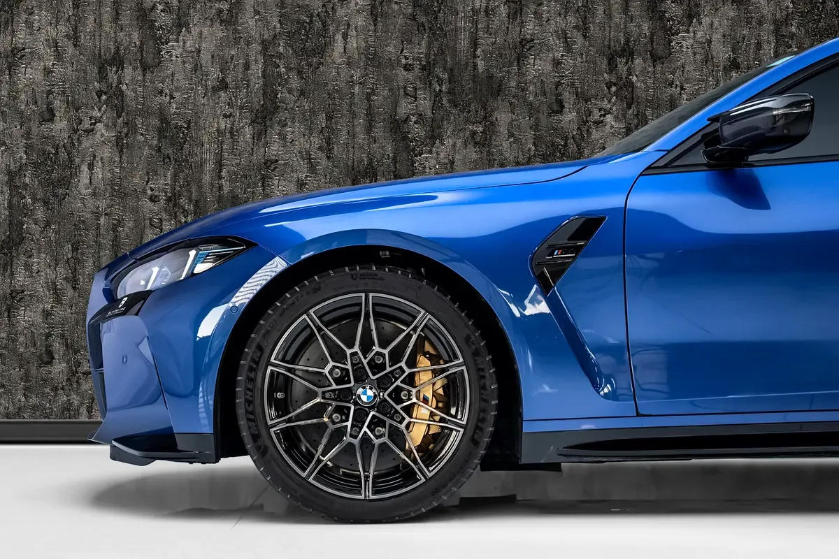 BMW M4 3.0 AT 4WD (550 حصان) - 6