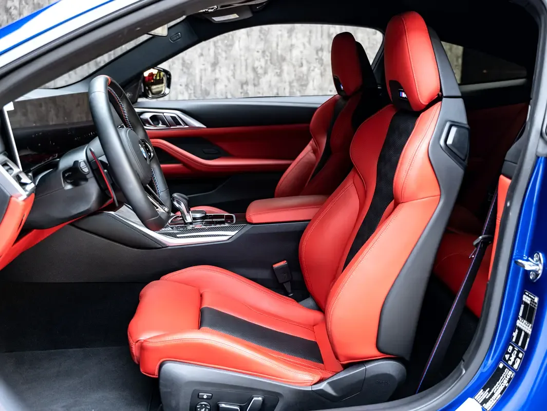 BMW M4 3.0 AT 4WD (550 حصان) - 9