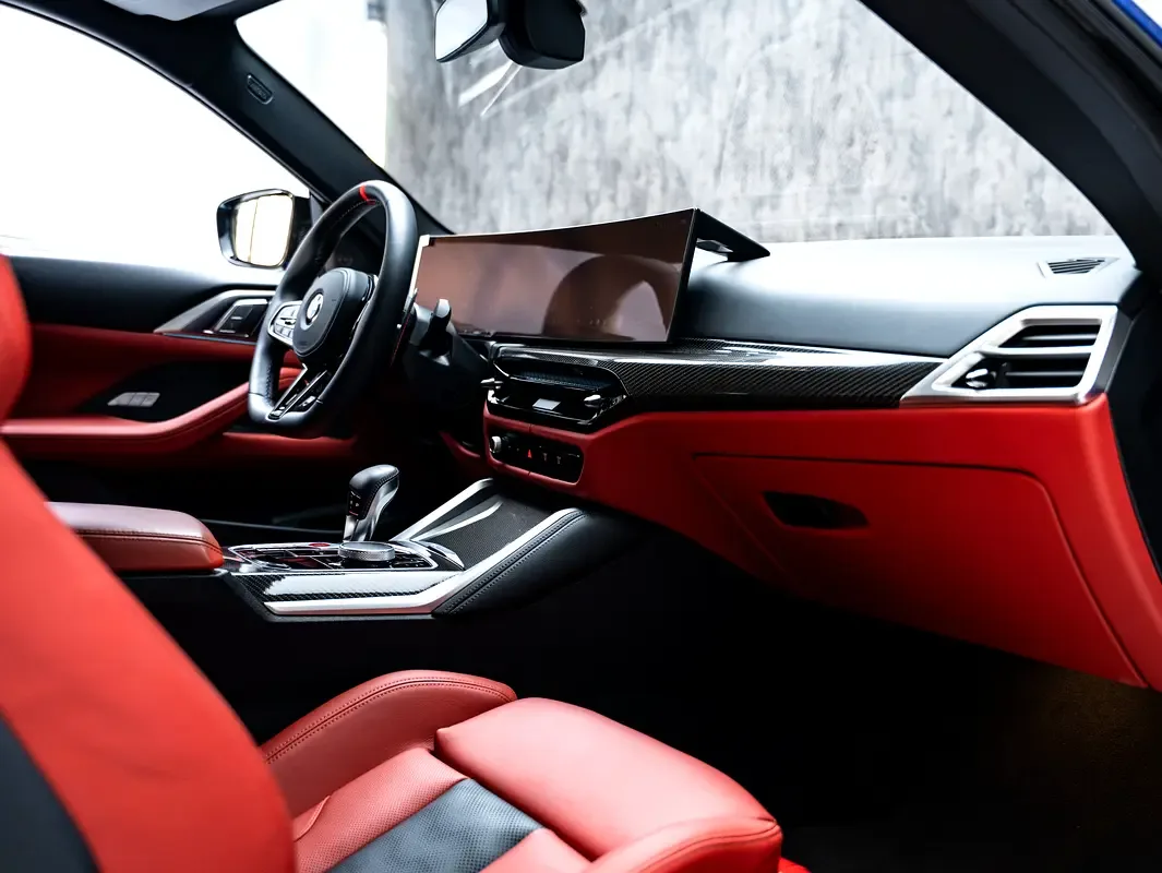 BMW M4 3.0 AT 4WD (550 حصان) - 13
