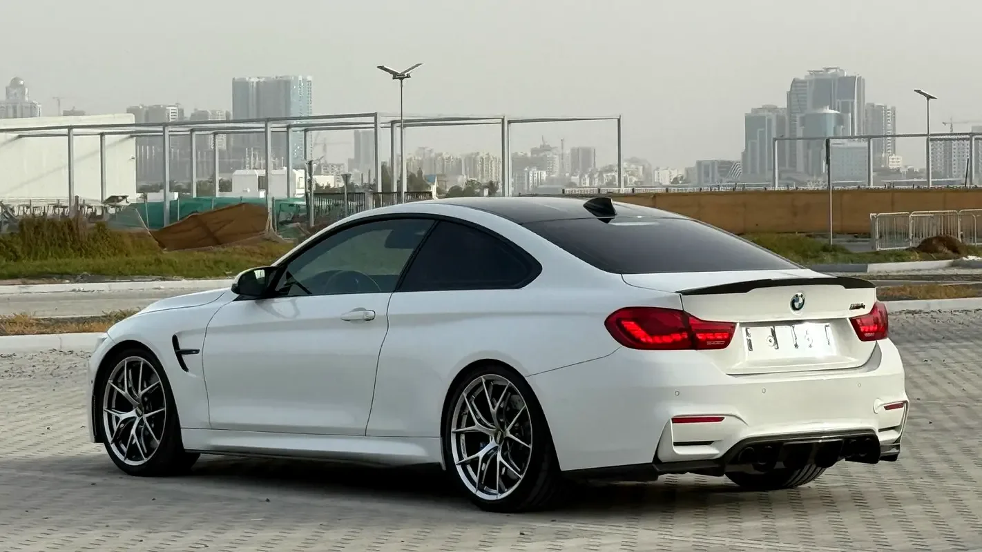 BMW M4 3.0 Competition Package DCT (450 hp) - 12