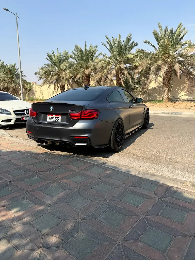 BMW M4 3.0 Competition Package DCT (450 hp)
