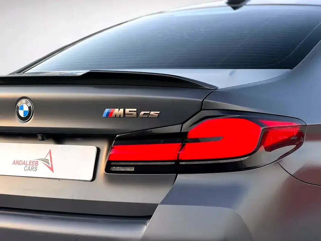 BMW M5 4.4 AT 4WD (635 حصان) - 11