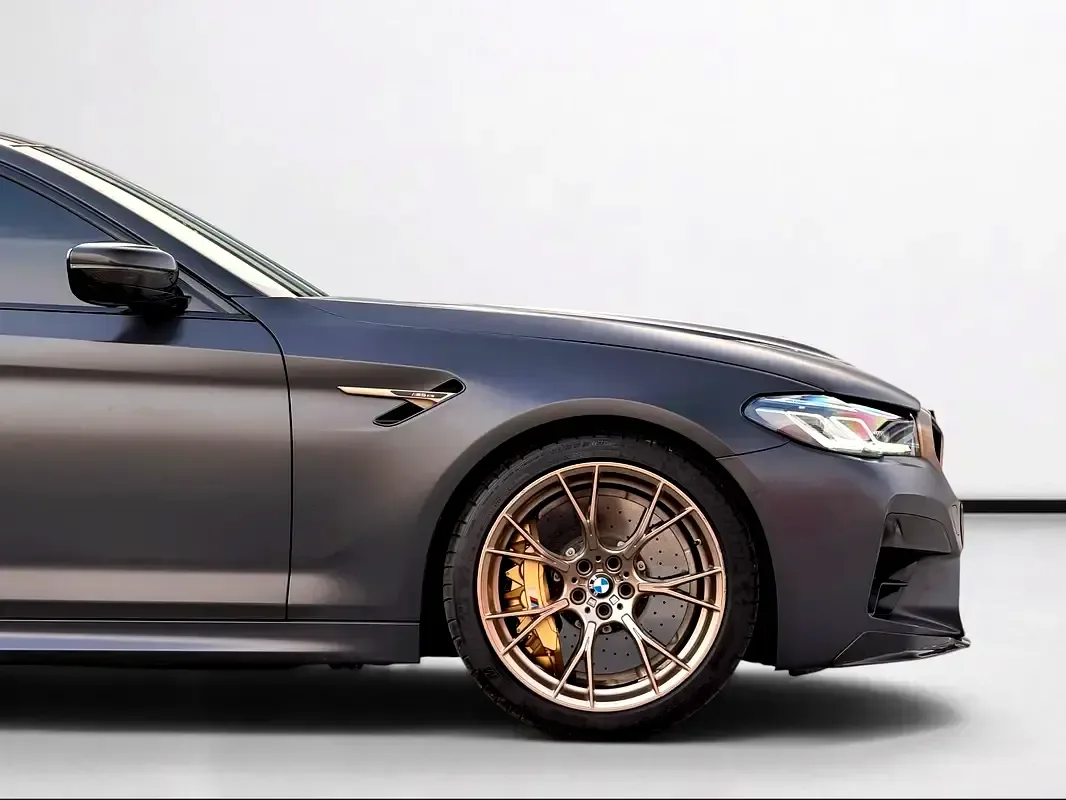 BMW M5 4.4 AT 4WD (635 حصان) - 9