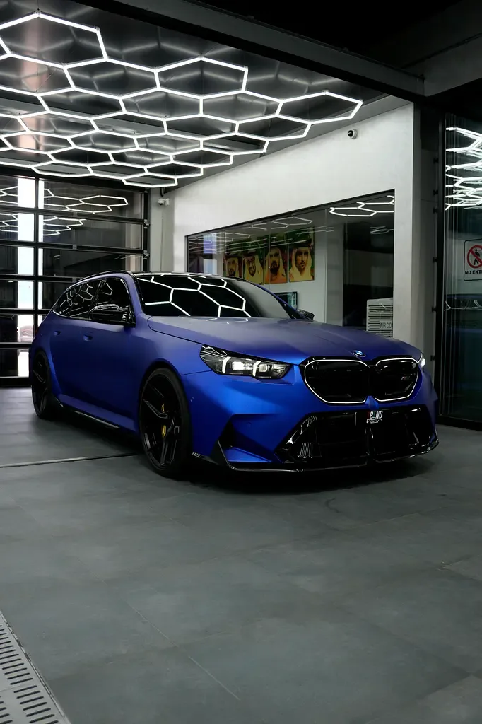 BMW M5 4.4 AT 4WD (727 hp)