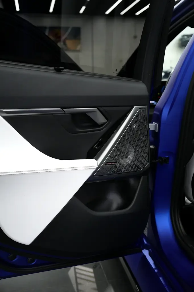 BMW M5 4.4 AT 4WD (727 hp) - 6