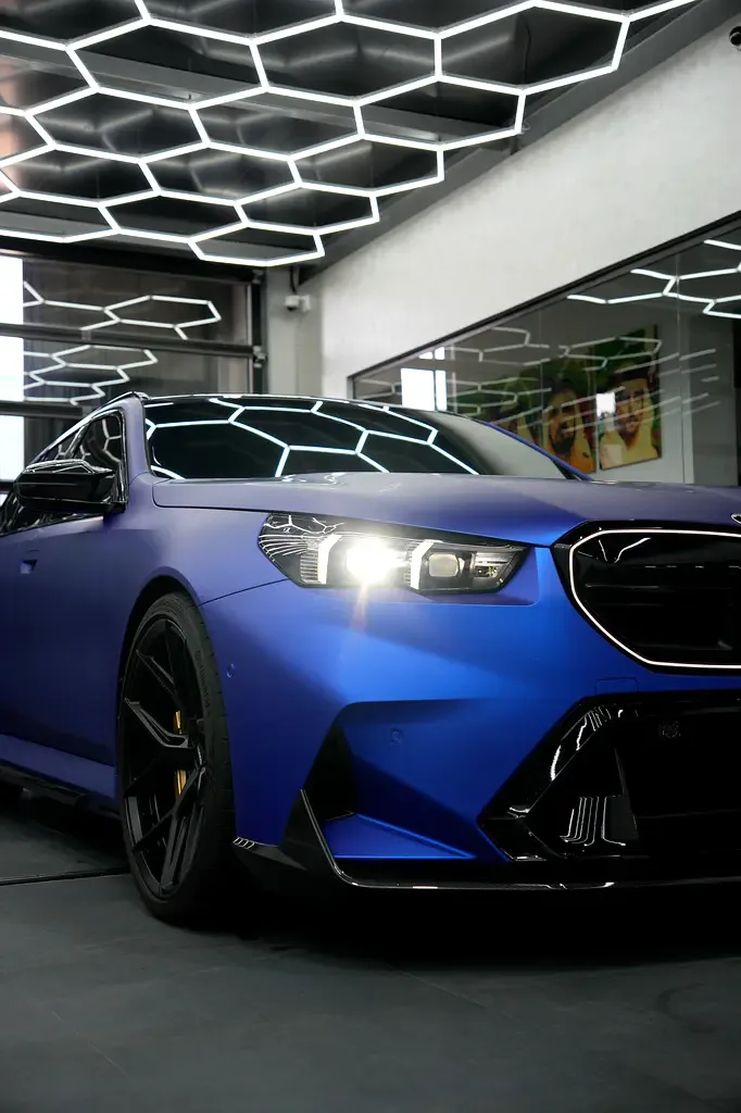 BMW M5 4.4 AT 4WD (727 hp) - 14
