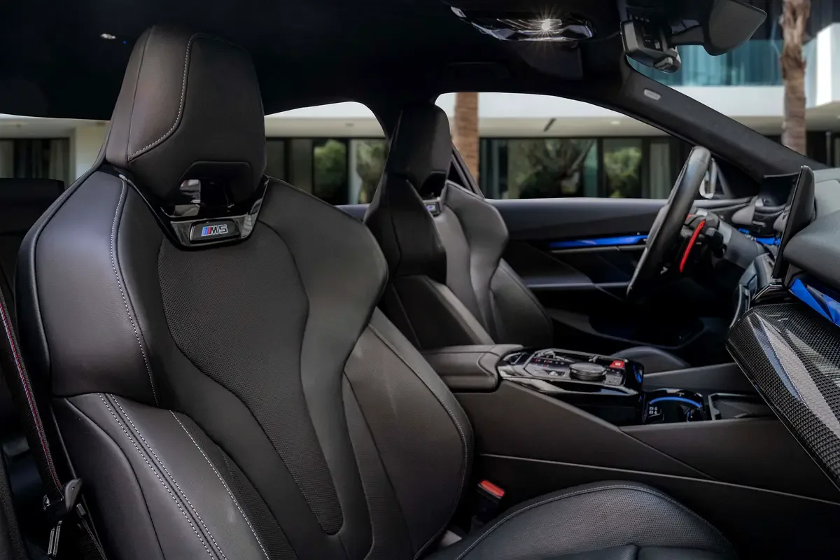 BMW M5 4.4 AT 4WD (727 hp) - 11
