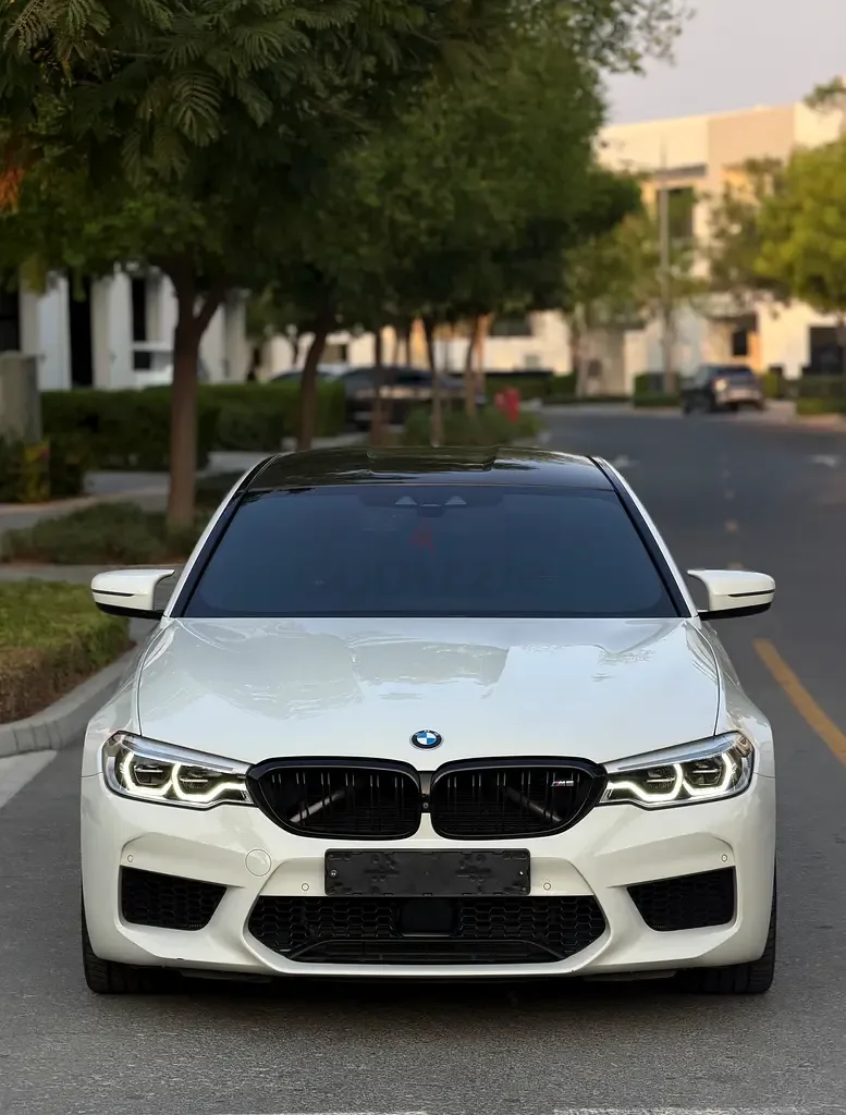 BMW M5 4.4 AT (625 حصان)