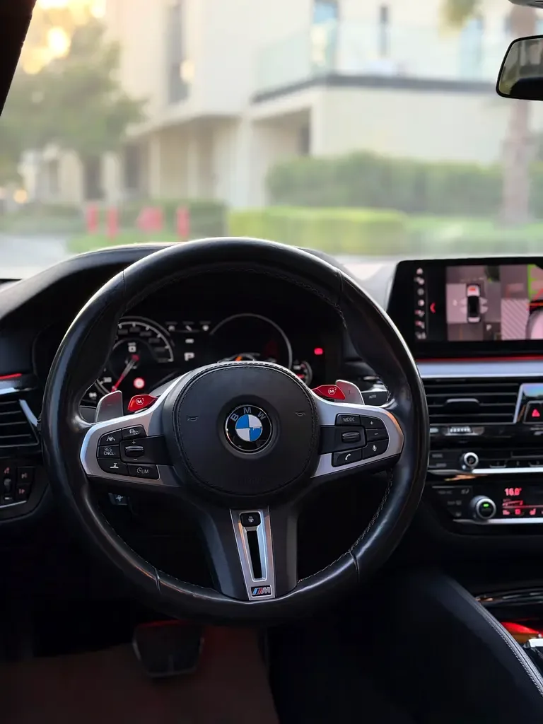 BMW M5 4.4 AT (625 حصان) - 9