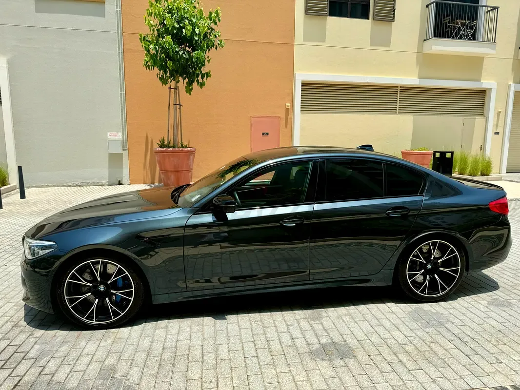 BMW M5 4.4 Steptronic xDrive Competition (625 hp) - 3