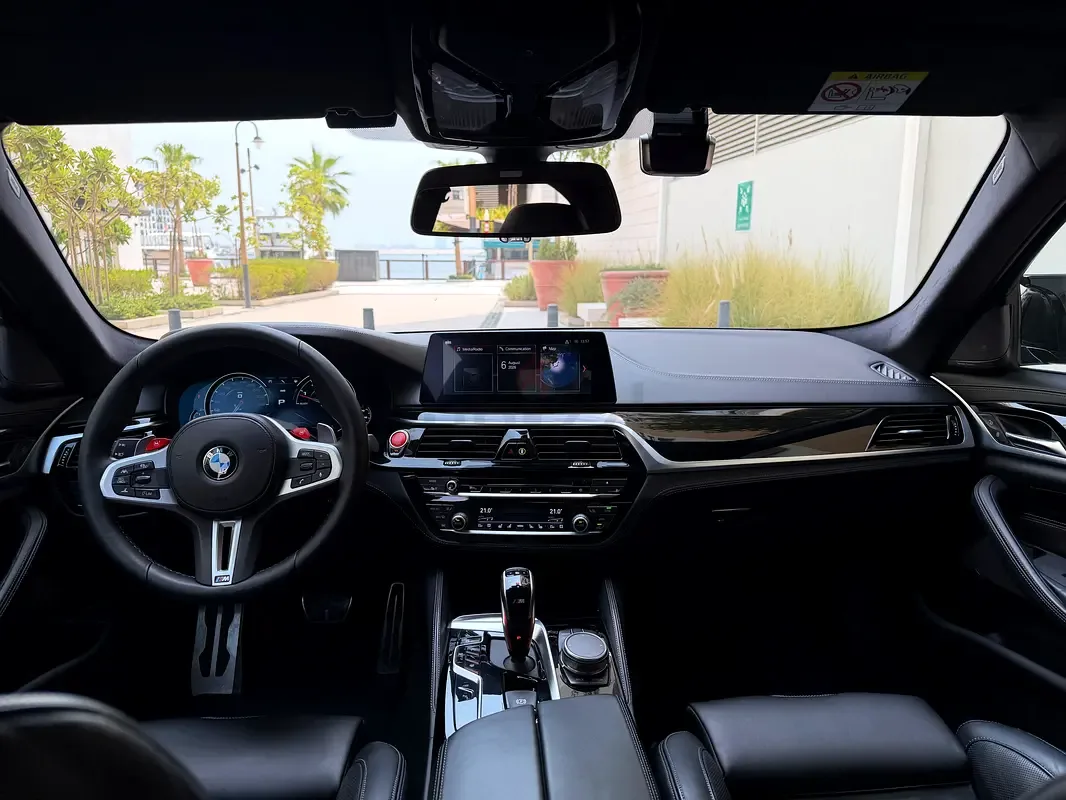BMW M5 4.4 Steptronic xDrive Competition (625 hp) - 8