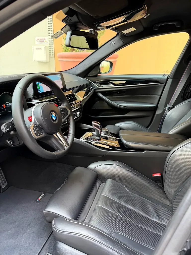 BMW M5 4.4 Steptronic xDrive Competition (625 hp) - 9