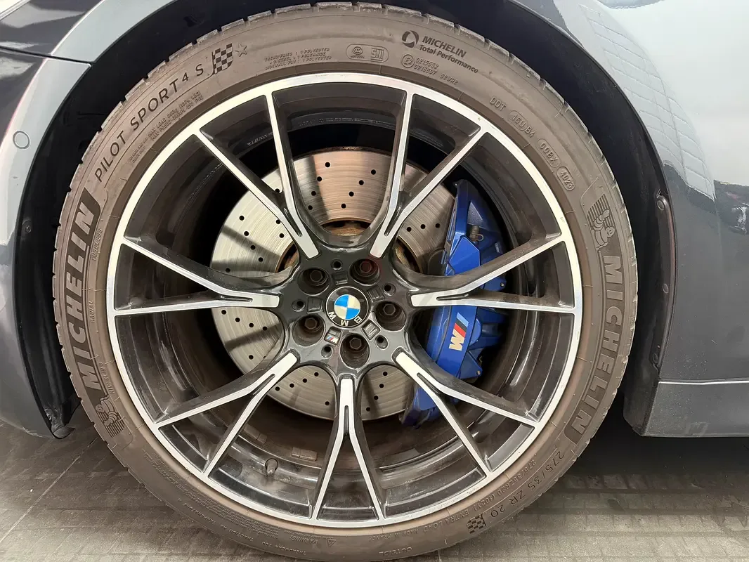 BMW M5 4.4 Steptronic xDrive Competition (625 hp) - 13