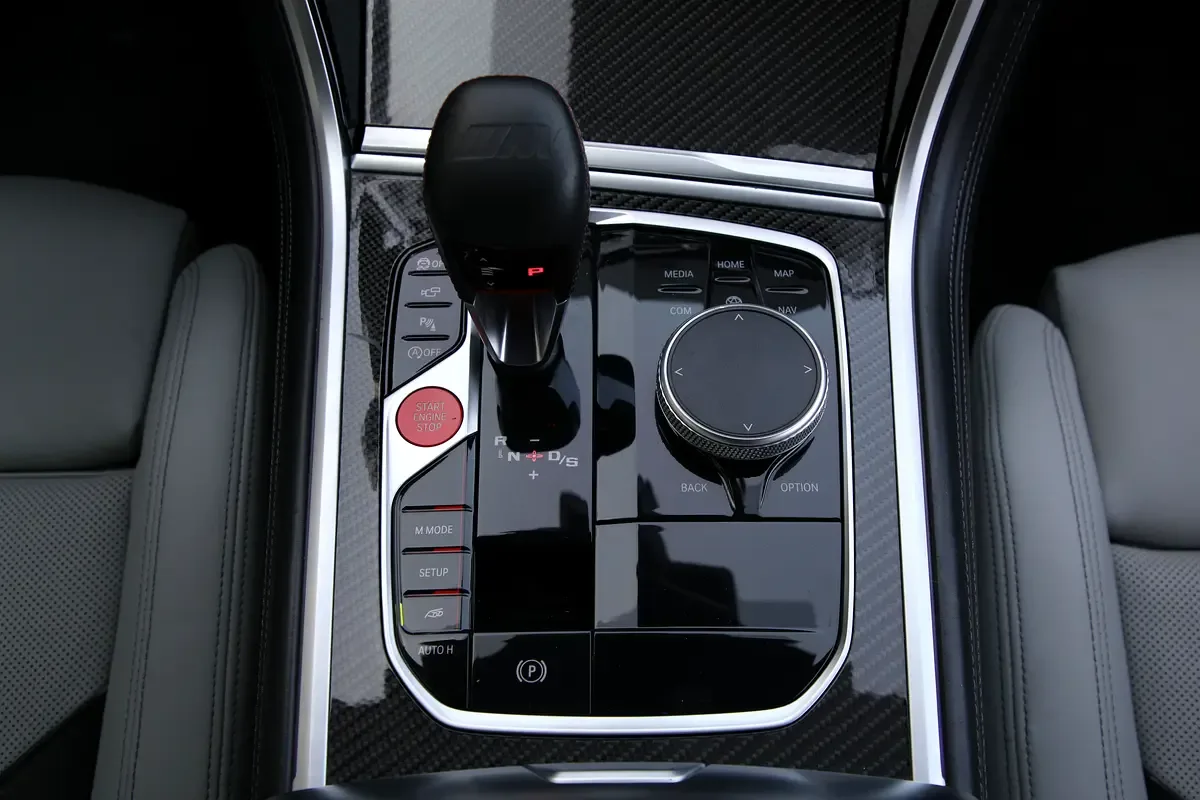 BMW M8 4.4 Competition Steptronic xDrive (625 حصان) - 17
