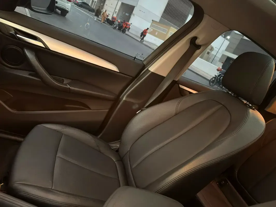 BMW X1 2.0 AT (178 hp) - 11