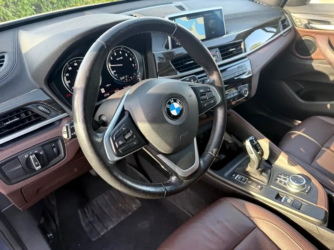 BMW X1 2.0 AT (231 hp) - 9