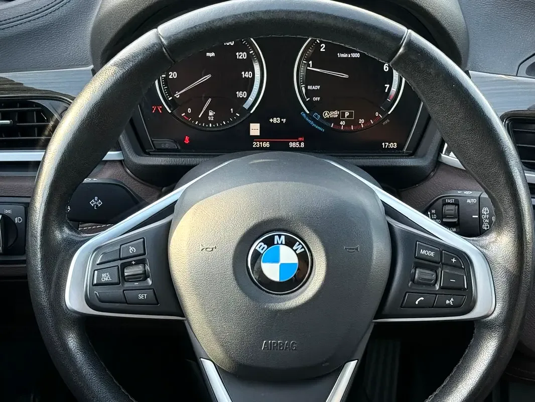 BMW X1 2.0 AT (231 hp) - 10