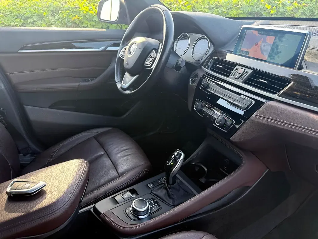 BMW X1 2.0 AT (231 hp) - 11
