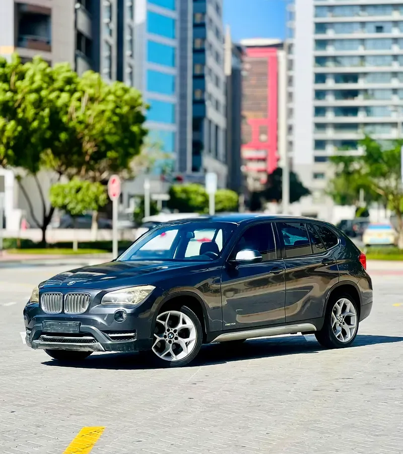 BMW X1 sDrive18i AT (150 حصان)