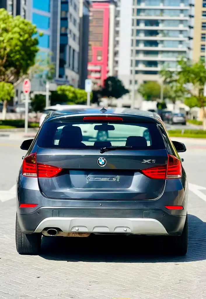 BMW X1 sDrive18i AT (150 حصان) - 6