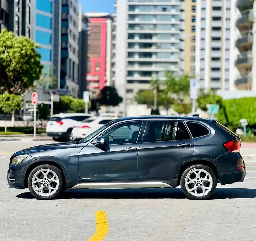 BMW X1 sDrive18i AT (150 حصان) - 11