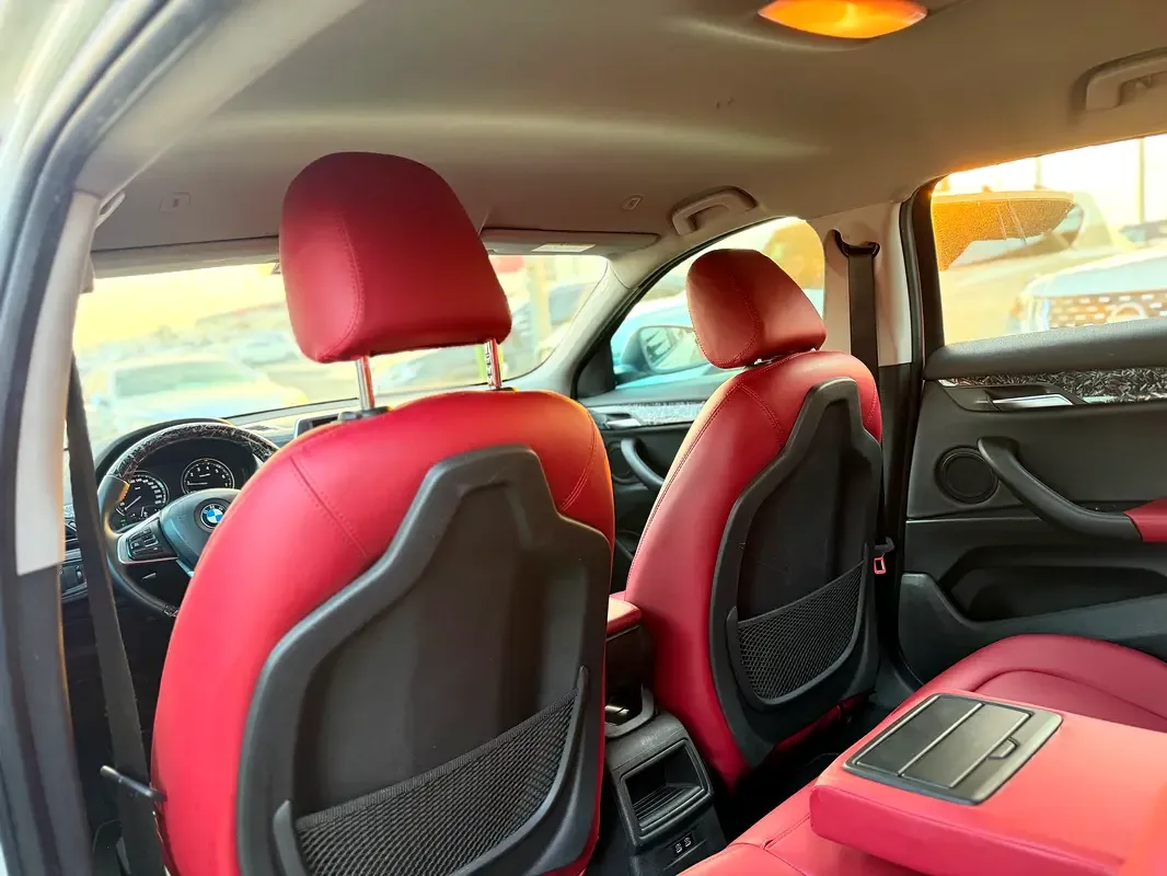 BMW X2 20i sDrive Steptronic (192 hp) - 13
