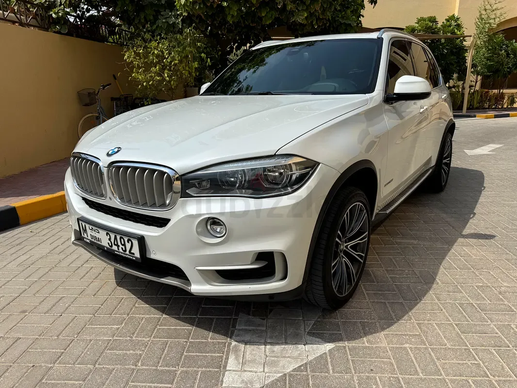 BMW X5 3.0 AT (340 حصان) - 3