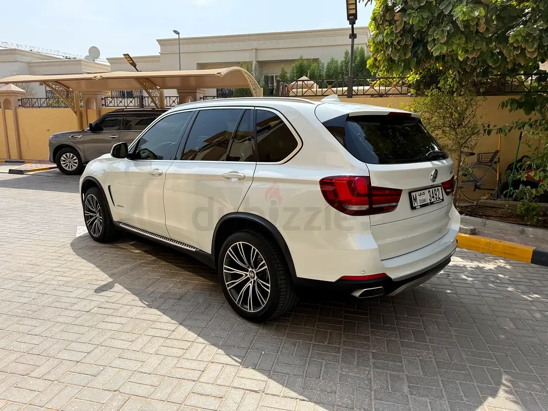 BMW X5 3.0 AT (340 حصان) - 4