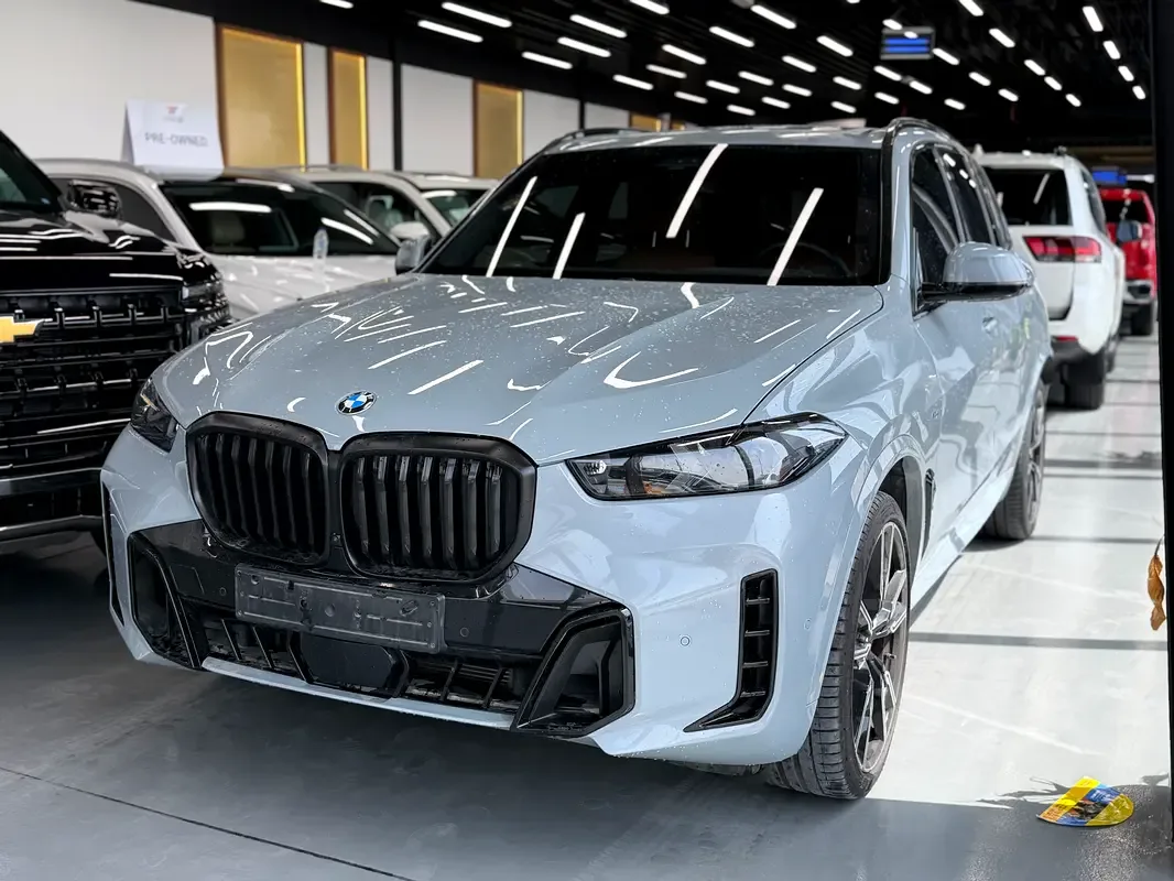 BMW X5 3.0 AT 4WD (381 hp)