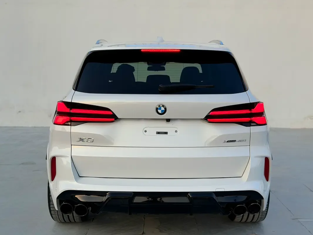 BMW X5 3.0 AT 4WD (381 حصان) - 4