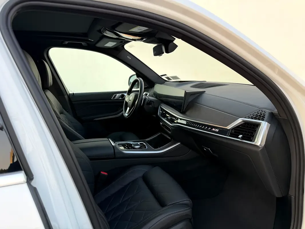 BMW X5 3.0 AT 4WD (381 حصان) - 14
