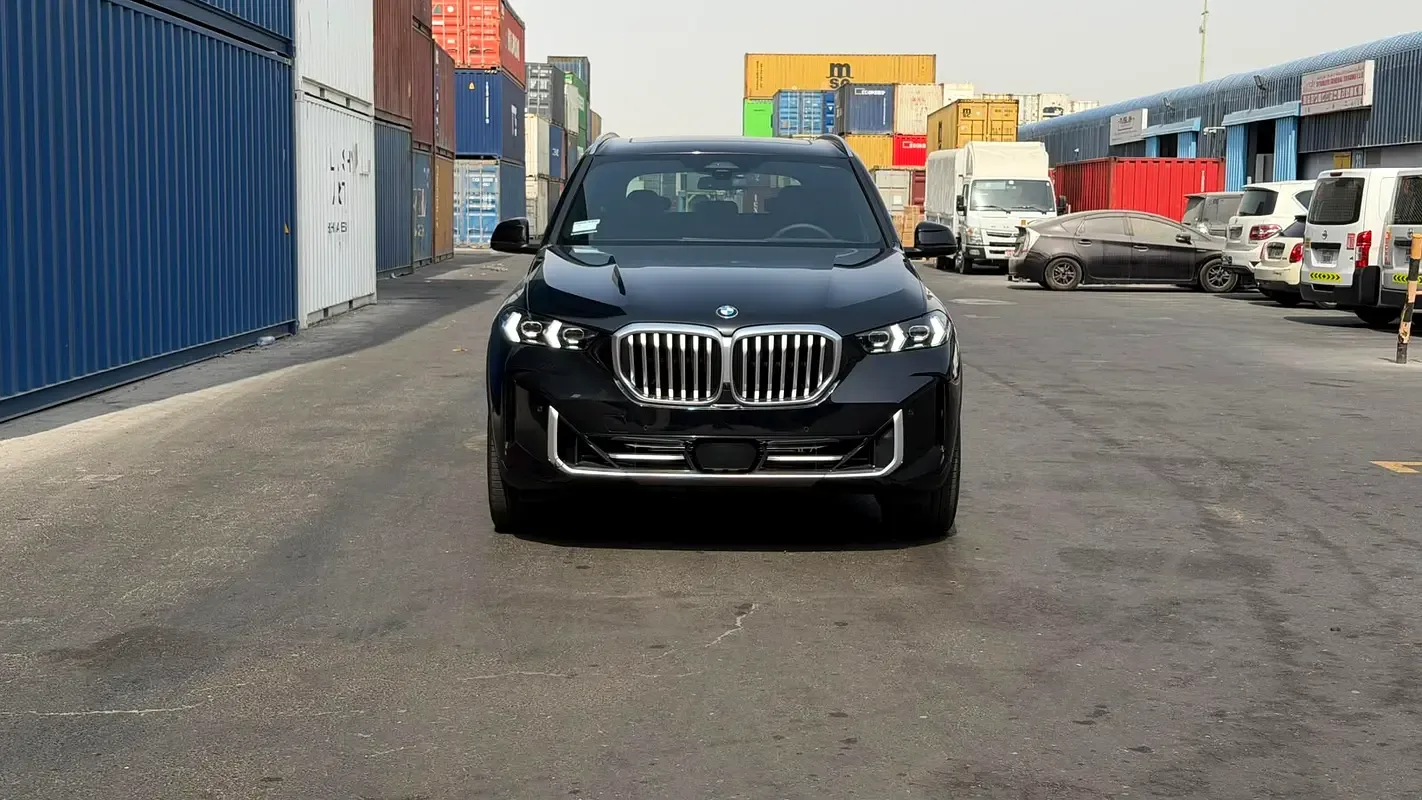 BMW X5 3.0 AT 4WD (381 hp)