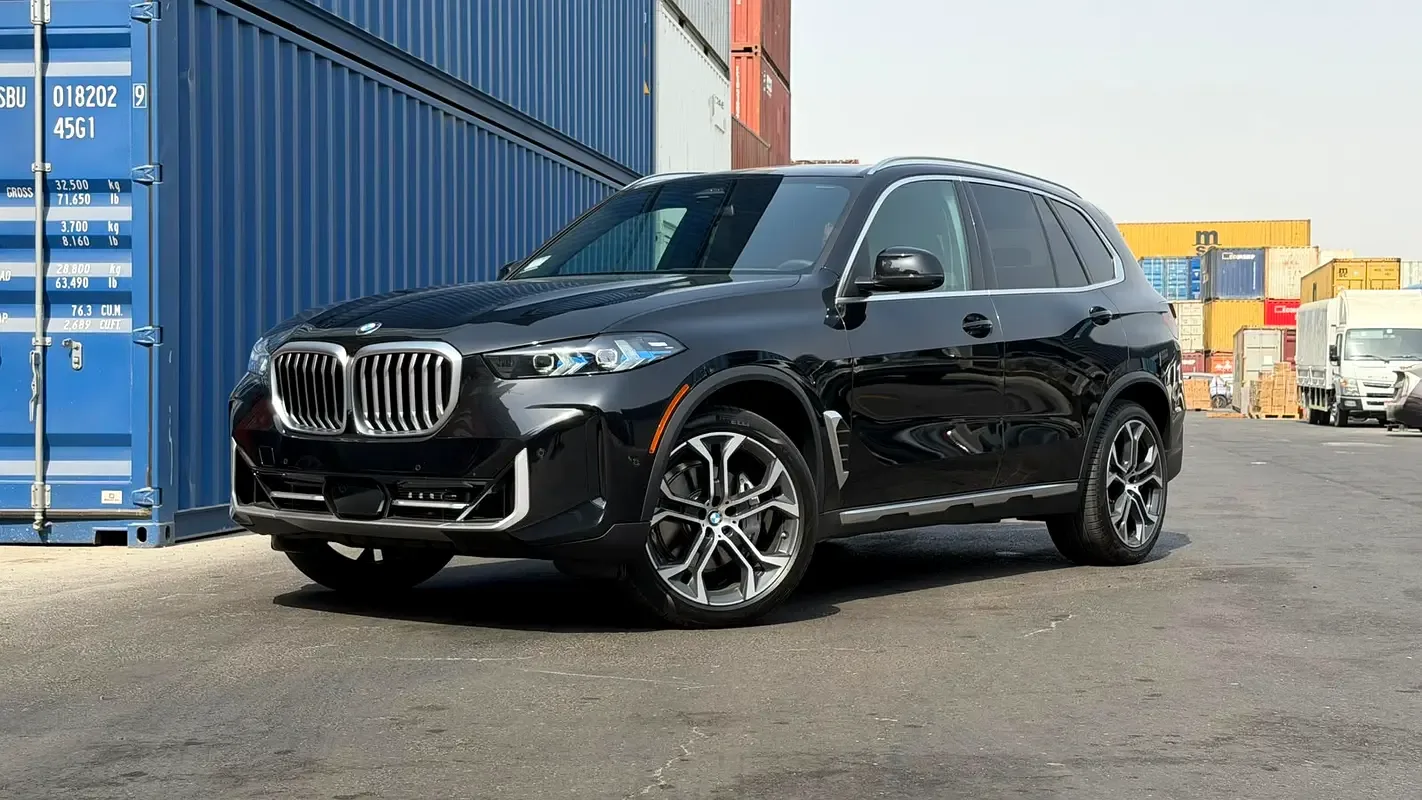 BMW X5 3.0 AT 4WD (381 حصان) - 2