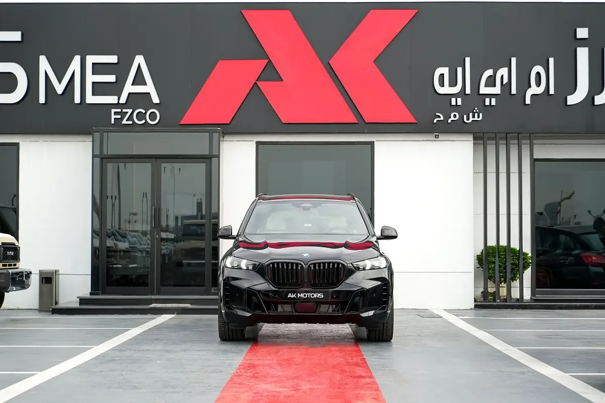 BMW X5 3.0 AT 4WD (381 حصان) - 2