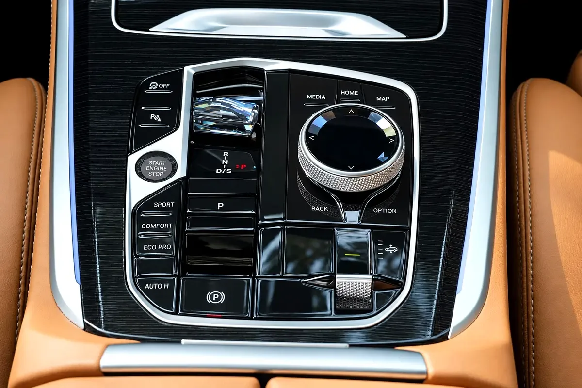 BMW X5 3.0 AT 4WD (381 حصان) - 11