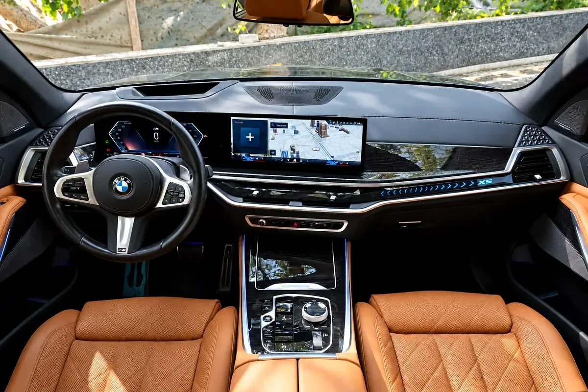 BMW X5 3.0 AT 4WD (381 حصان) - 17