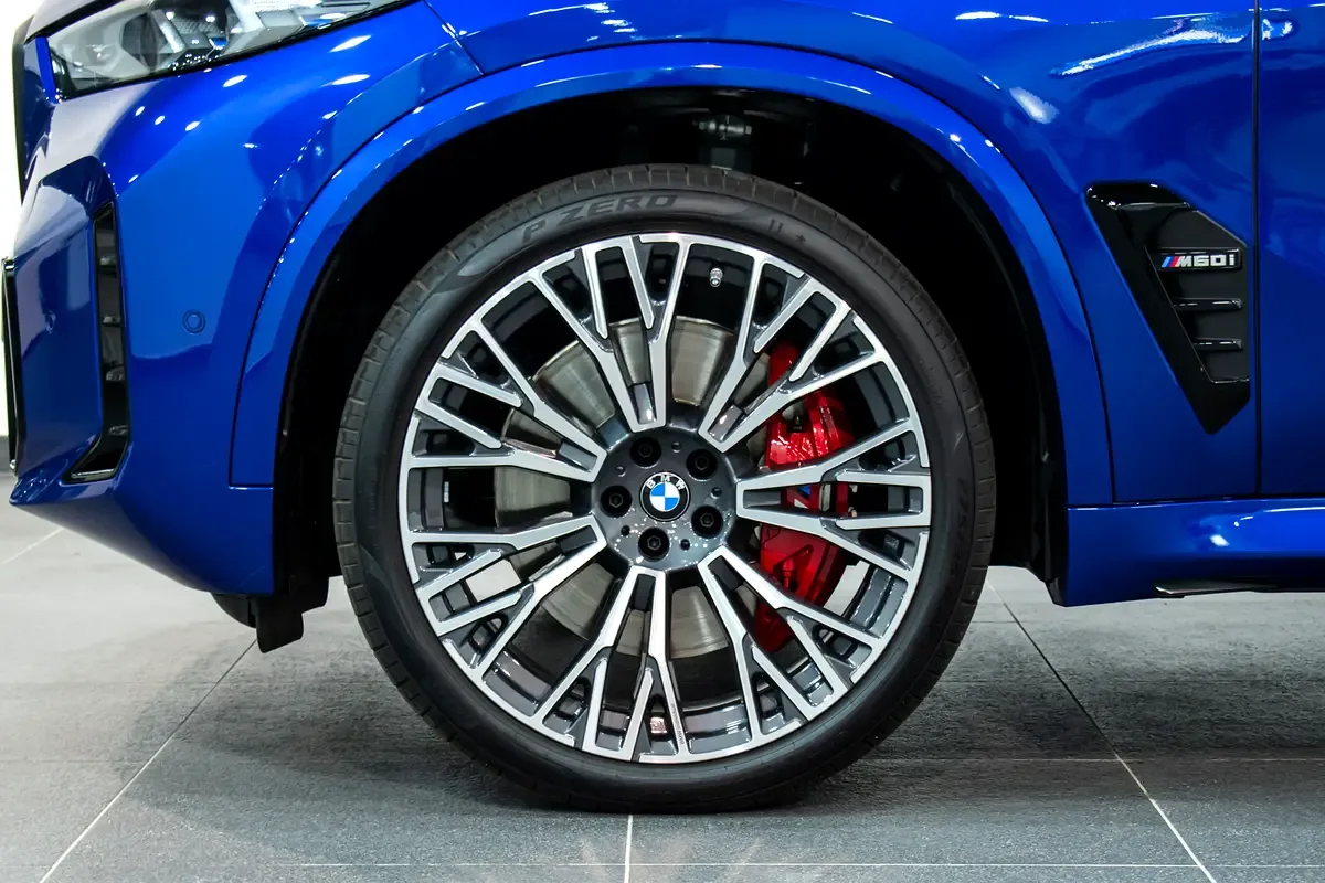BMW X5 4.4 AT 4WD (530 hp) - 4